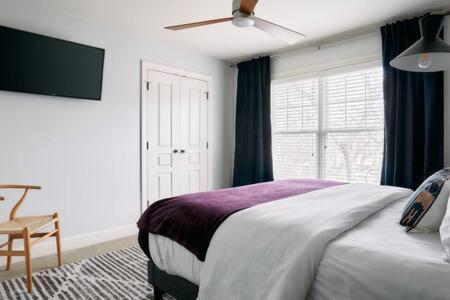 The Commodore - Stunning Vandy Home, Walk To It All Nashville Eksteriør billede