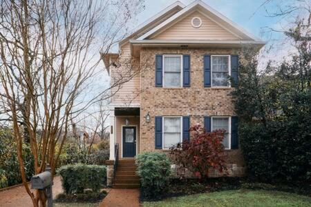 The Commodore - Stunning Vandy Home, Walk To It All Nashville Eksteriør billede
