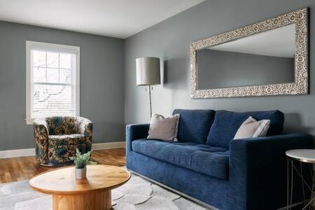 The Commodore - Stunning Vandy Home, Walk To It All Nashville Eksteriør billede